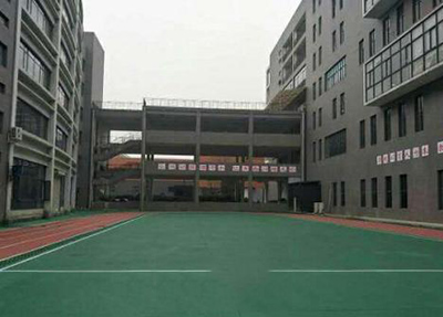 å­¦æ ¡å»ºç­