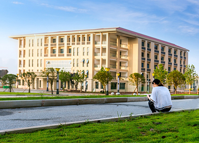 学校地址