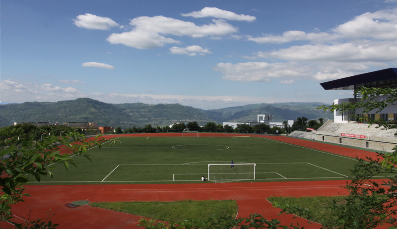 重庆三峡医药高等专科学校运动场