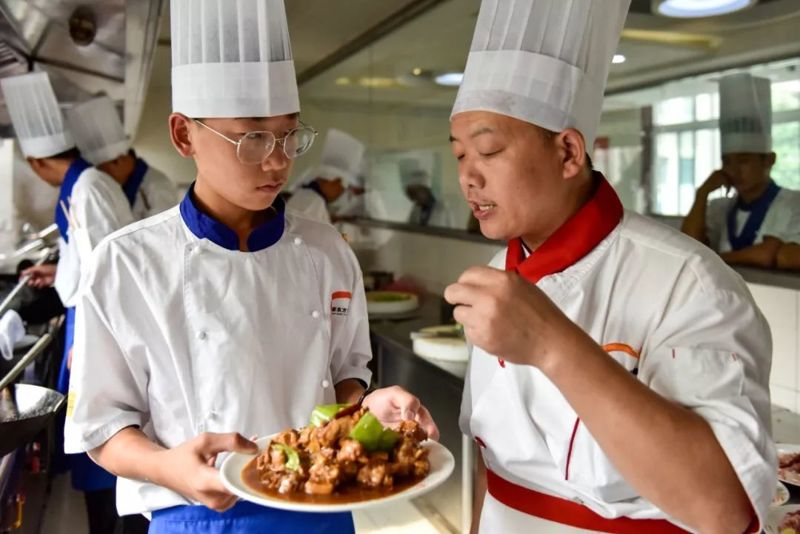 山东烹饪学院的一天