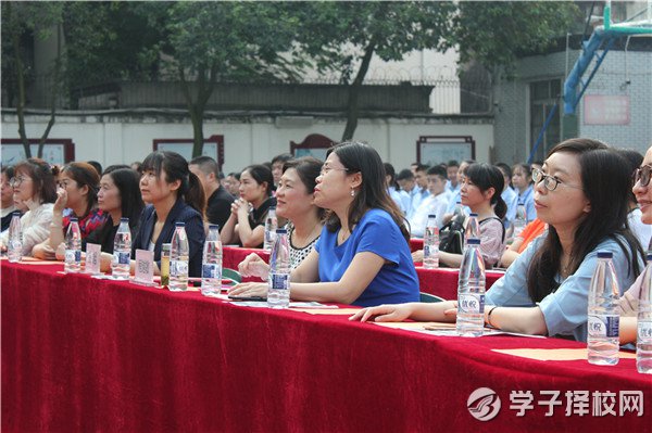 成都财贸职高举办计算机专业部学生技能竞赛汇报展演