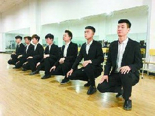 成都市航空学校航空服务专业招生对象和入学条件