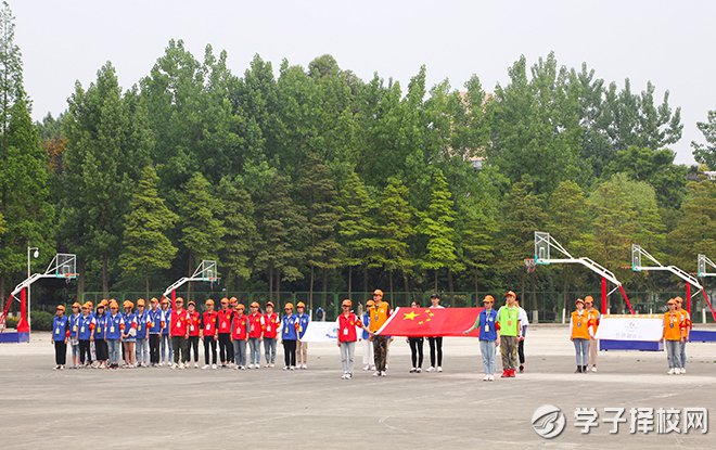 成都希望职业学校举行第二届趣味运动会