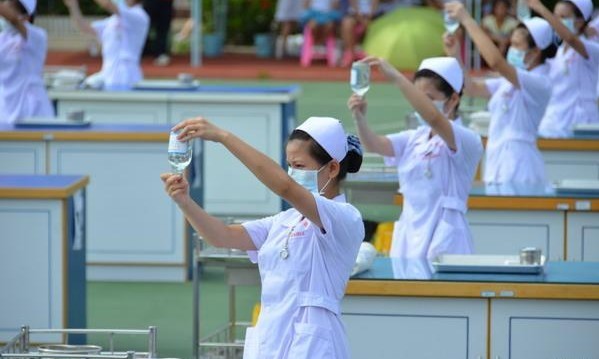 四川成都最好的医护学校