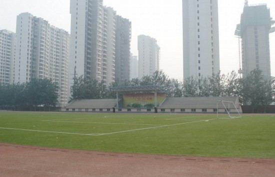 南充电子工业学校寝室宿舍条件与学校食堂环境图片