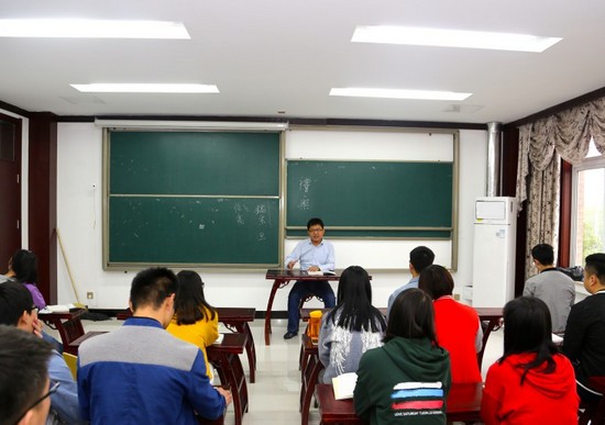 齐鲁理工学院学校食堂环境与寝室宿舍介绍