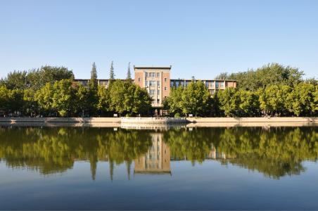 四川大学附设华西卫生学校天府校区地址在哪儿？怎么乘车？