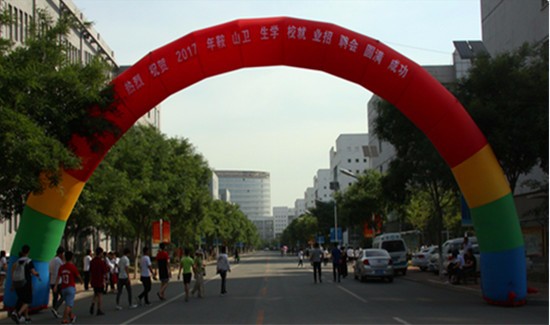 鞍山卫生学校学校食堂环境与寝室宿舍介绍