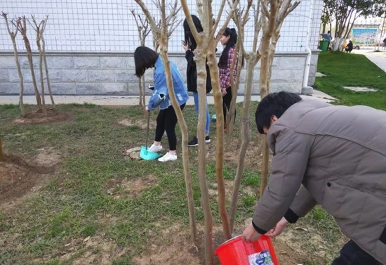 信阳职业技术学院医学院网站网址联系方式