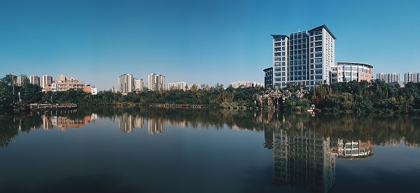  四川师范大学大不大？办学条件怎么样？