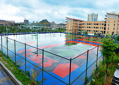 è´µé³ä¸­å»å­¦é¢