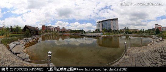 贵州医科大学图书馆小湖全景