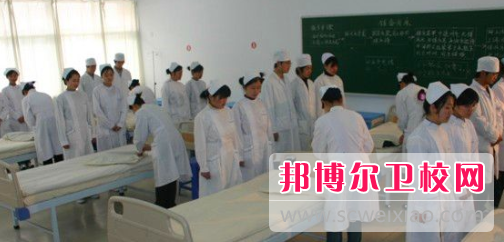 南宁2022年女生上卫校学什么好