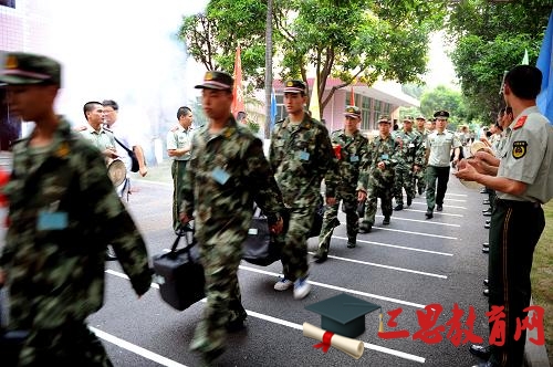 福建省征兵报名时间条件,2020年福建省当兵时间条件补助政策