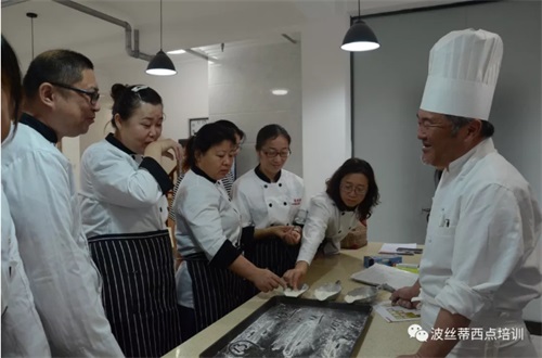 烟台波丝蒂：烘焙大师开课第一天，如预料中不同凡响