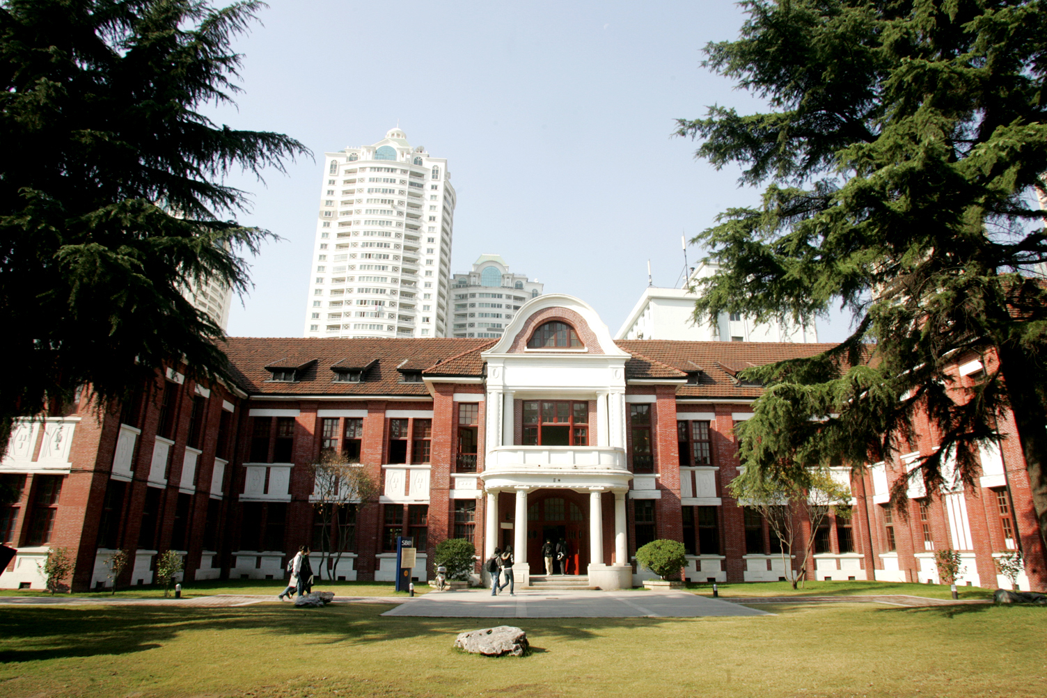 ä¸æµ·çå·¥å¤§å­¦