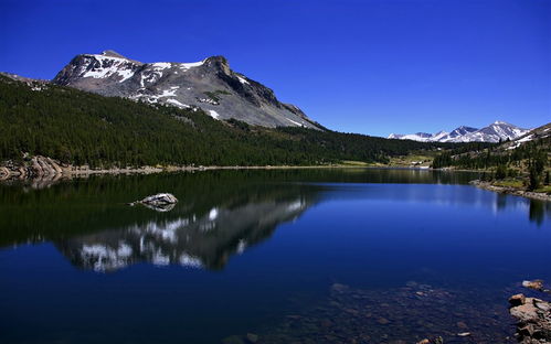 æ¹åå±±è²é£æ¯å¾ç