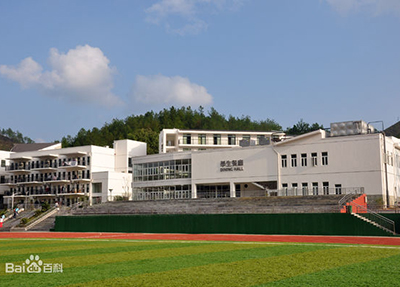 学生餐厅.jpg