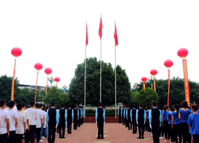 绵阳九州技术学院一年的学费是多少