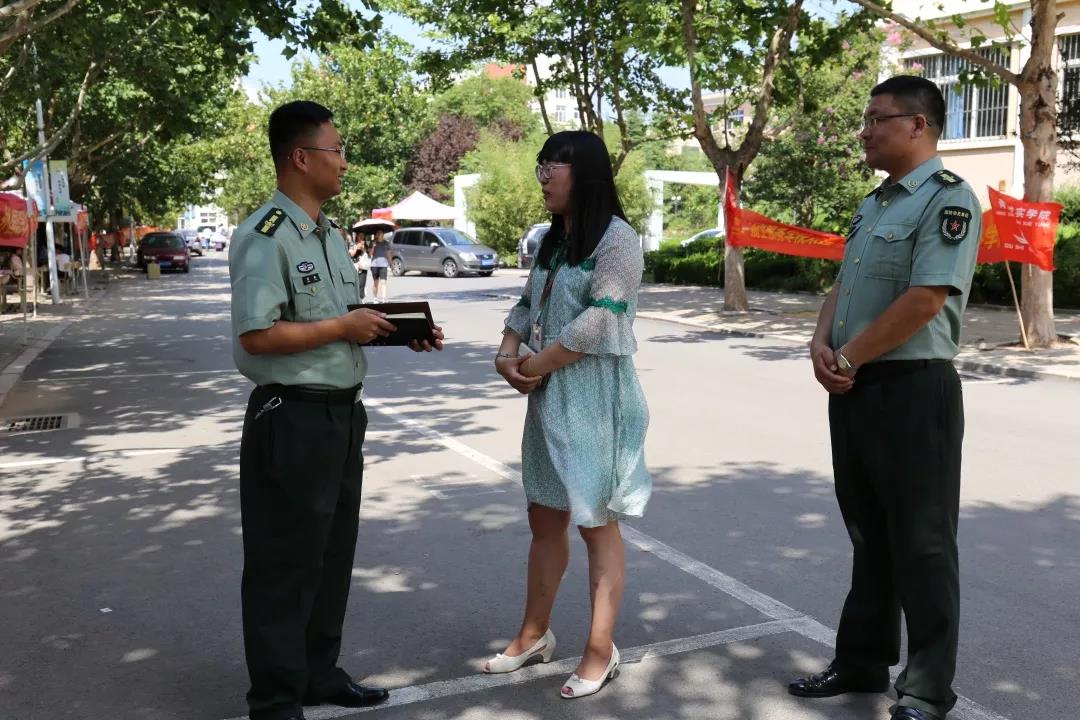 青岛求实学院七女图片